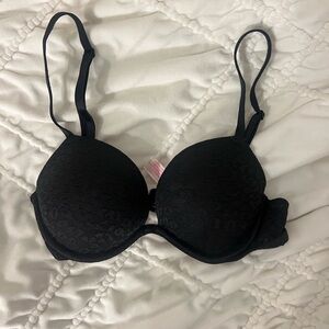 Victoria’s Secret PINK black leopard print super push up bra 32B
